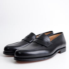 Laden Sie das Bild in den Galerie-Viewer, CROCKETT &amp; JONES Grantham 2 Black Calf
