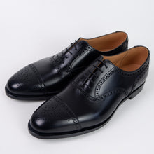 Laden Sie das Bild in den Galerie-Viewer, CROCKETT &amp; JONES Westfield 2 Black Calf -  Exclusively made for FERA Store
