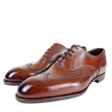 Laden Sie das Bild in den Galerie-Viewer, CROCKETT &amp; JONES   Atherstone 4 Ivywood Antique Calf
