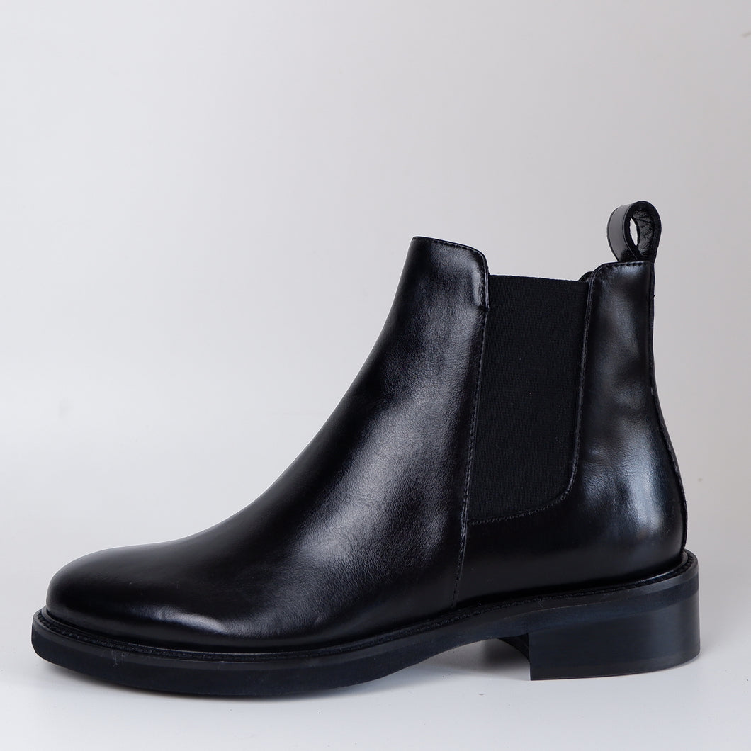 FERA Donna Chelsea Boots