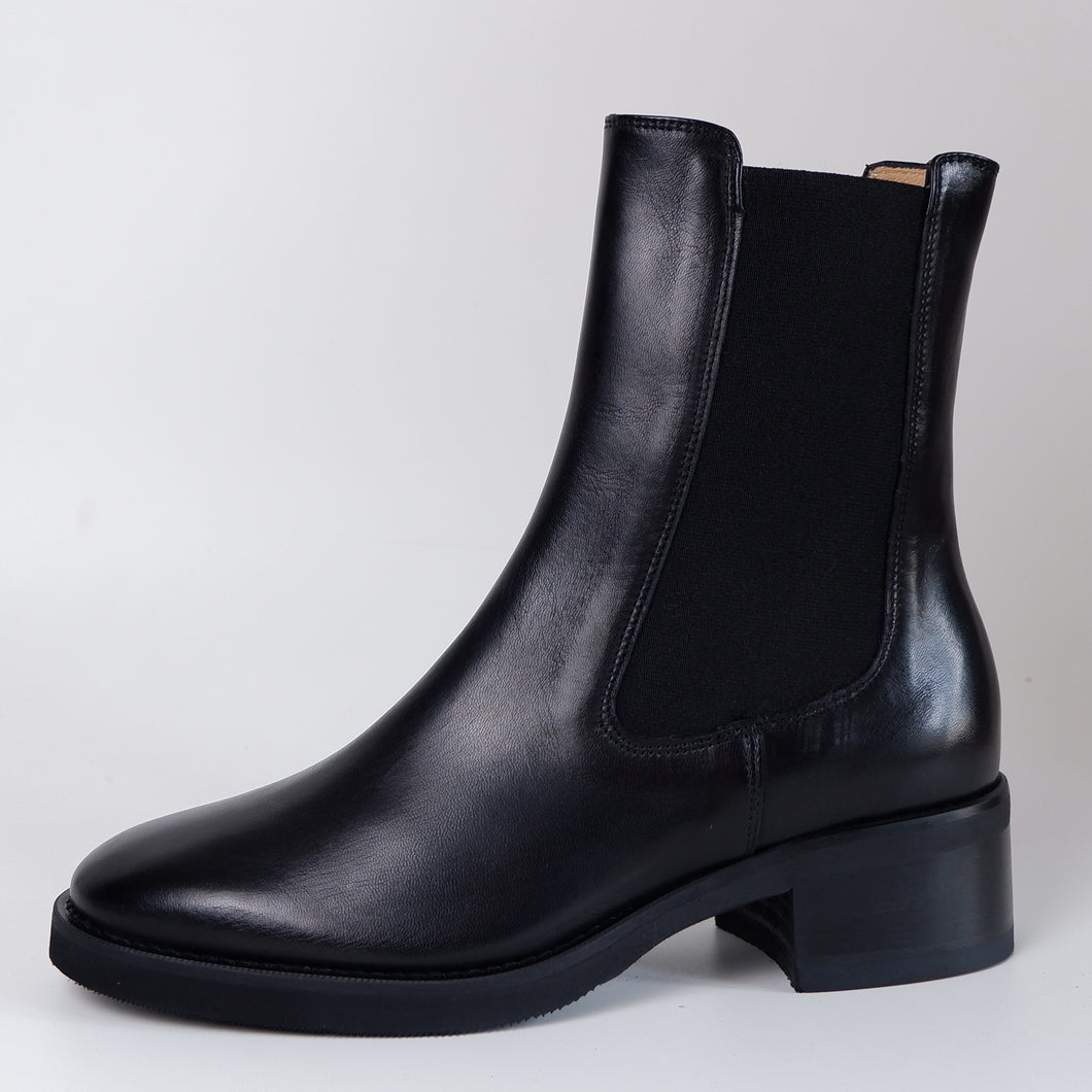 FERA Donna Chelsea Boots