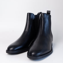 Laden Sie das Bild in den Galerie-Viewer, FERA Donna Chelsea Boots
